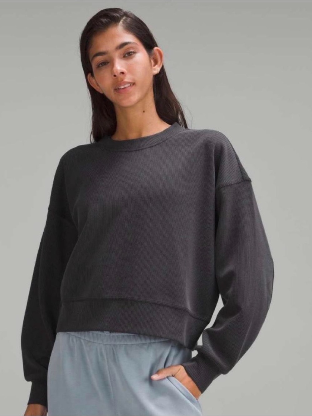 Lululemon Ribbed Softstreme Perfectly Oversized Cropped Crew
Black Size 4